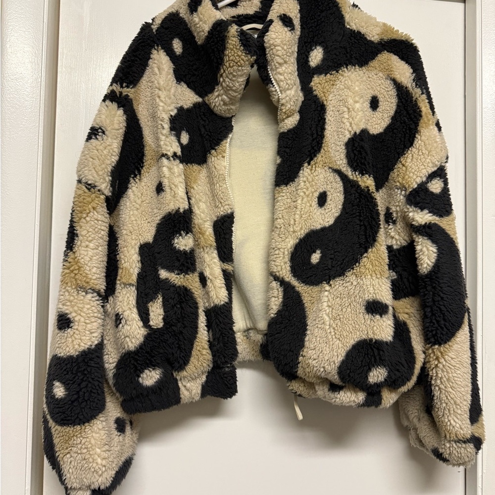 Yin Yang Patterned Fleece Jacket